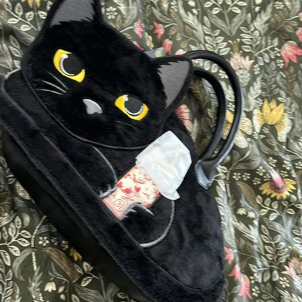 Binx Hocus Pocus purse with strap